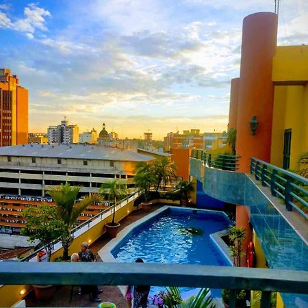 Hotel Las Margaritas Асунсьон Экстерьер фото